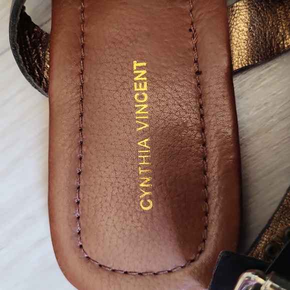 Cynthia Vincent leather spike cuff sandals size 8.5 - Picture 3 of 6